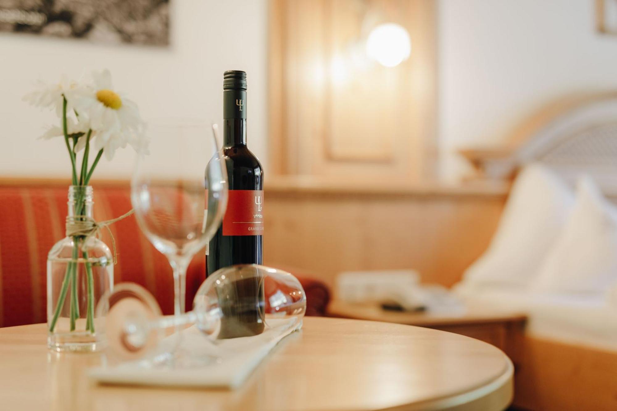 Hotel Hirschen Зилбертал Екстериор снимка