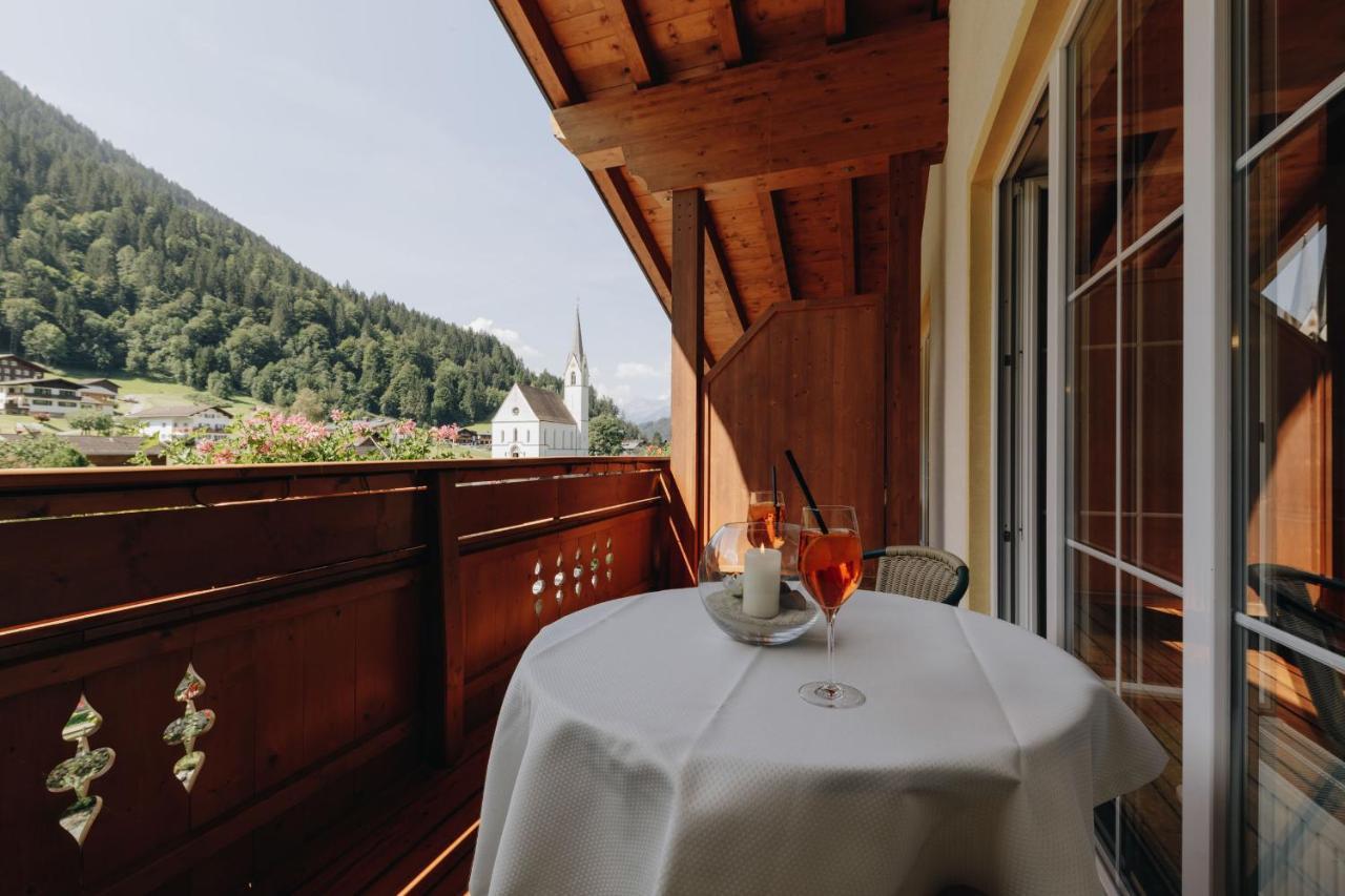 Hotel Hirschen Зилбертал Екстериор снимка