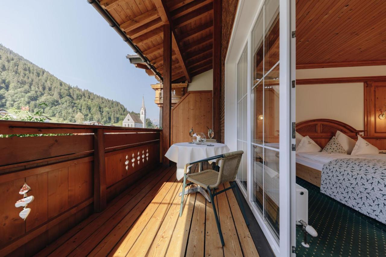 Hotel Hirschen Зилбертал Екстериор снимка