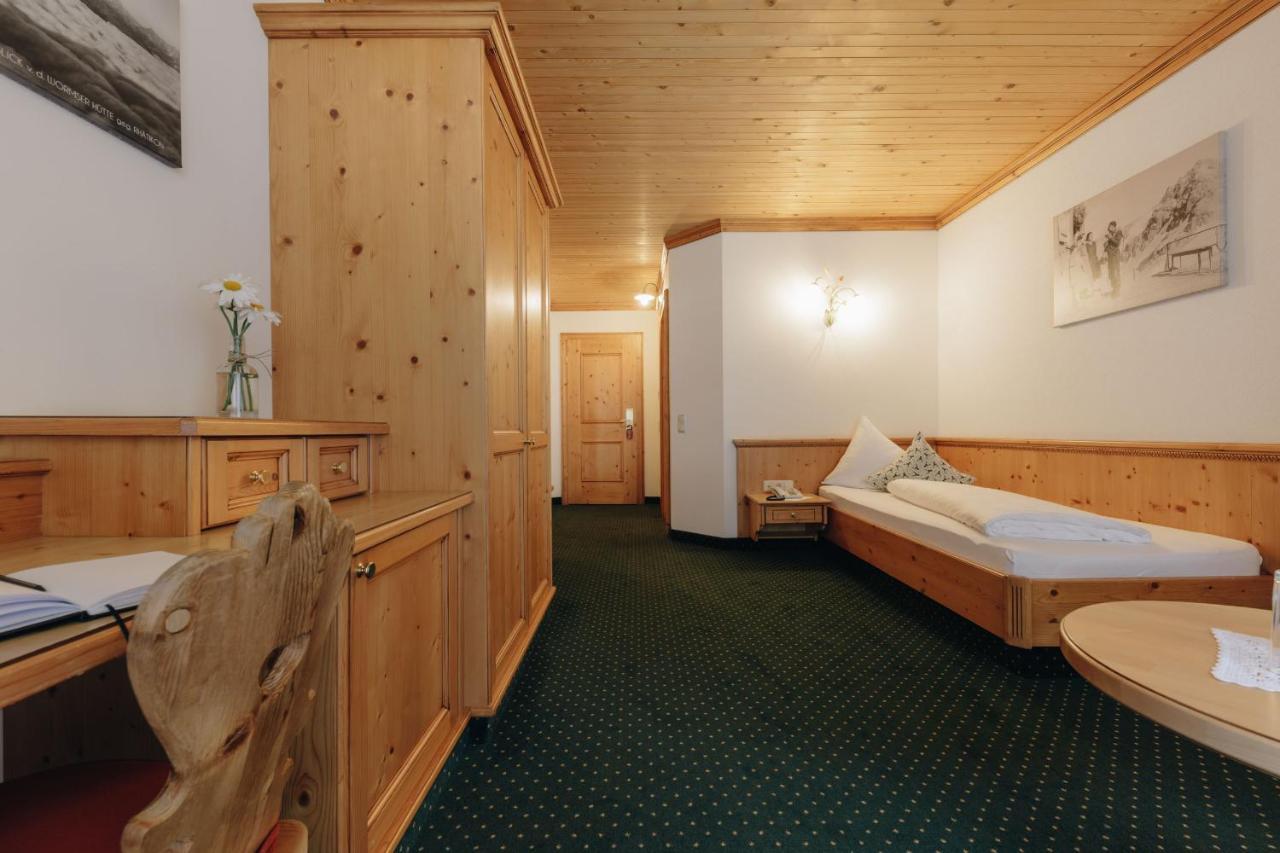 Hotel Hirschen Зилбертал Екстериор снимка