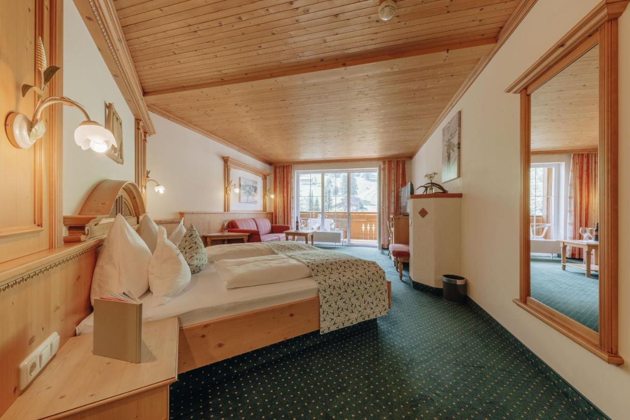 Hotel Hirschen Зилбертал Екстериор снимка